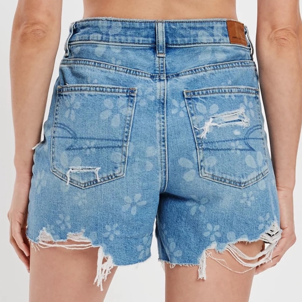 American Eagle Highest Rise Baggy Floral Denim Shorts Distressed Women’s‎ Size 8